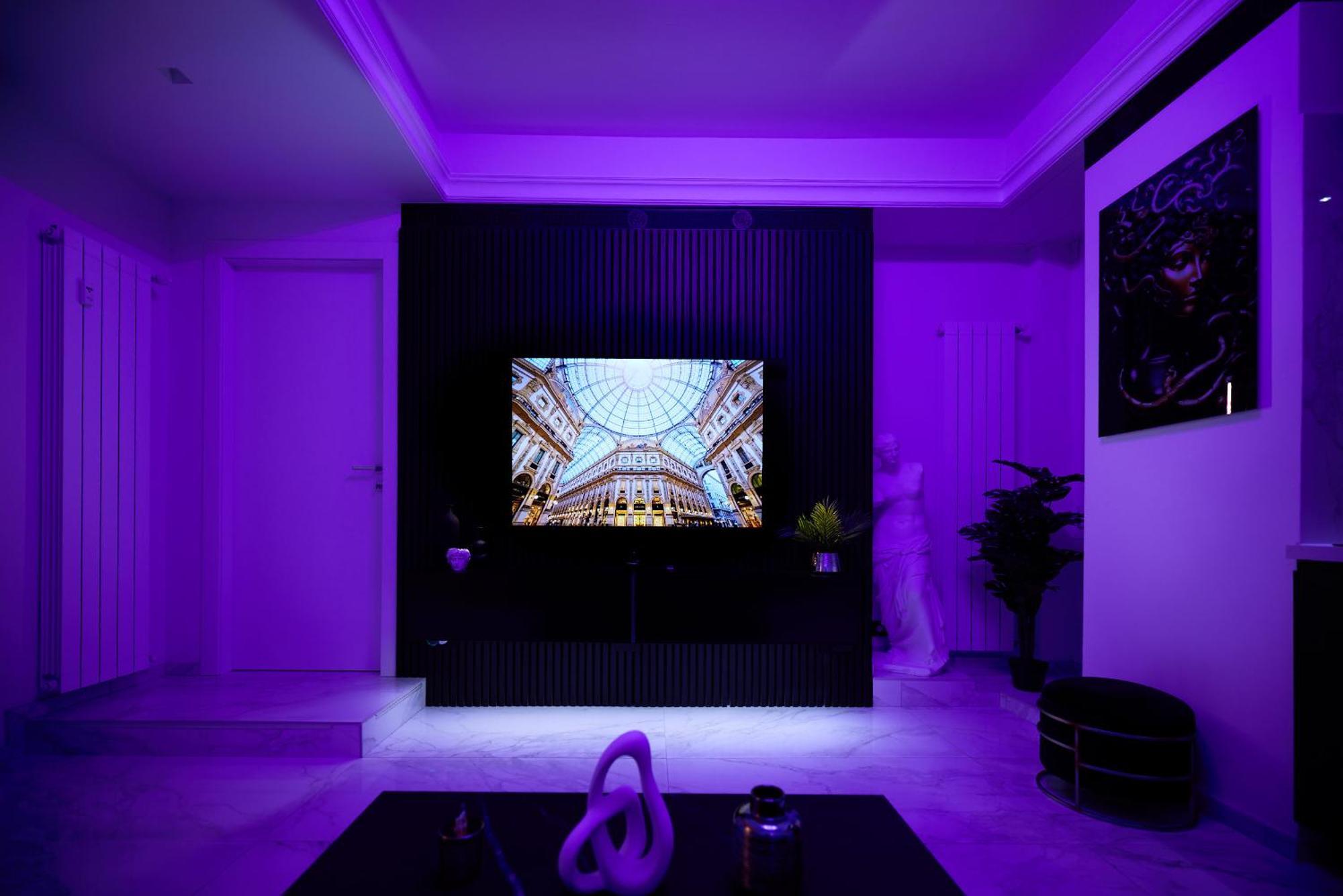 Italian Fashion Suite - Luxurious Marble City Center ميلان المظهر الخارجي الصورة